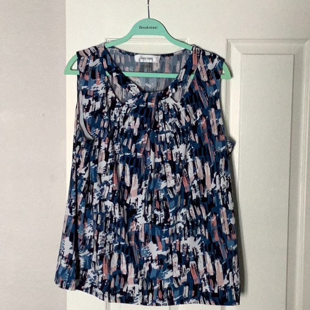 Jones Studio sleeveless top 1X